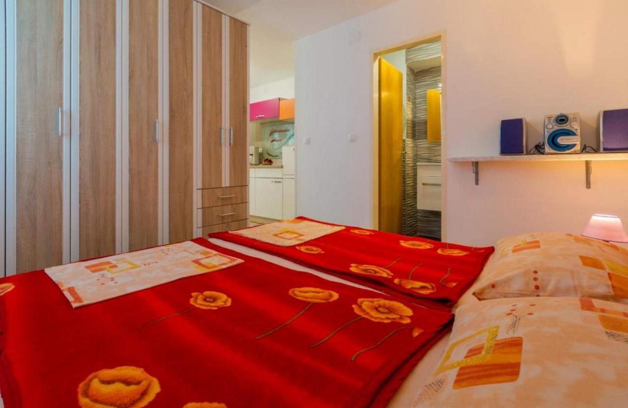 Navy Apartments ยาดราโนโว ภายนอก รูปภาพ